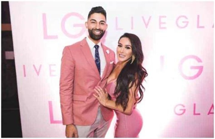  Dhar Mann And His Wife, Laura Avila Manage LiveGlam Company That Founded In 2015