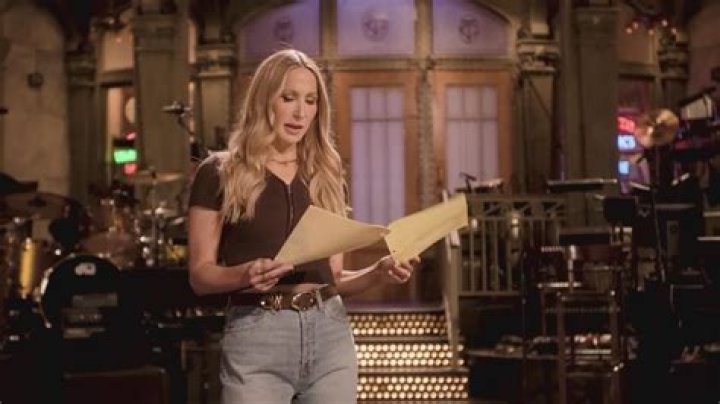 Is Nikki Glaser Jewish? Explore American Comedian's Religion And Faith 